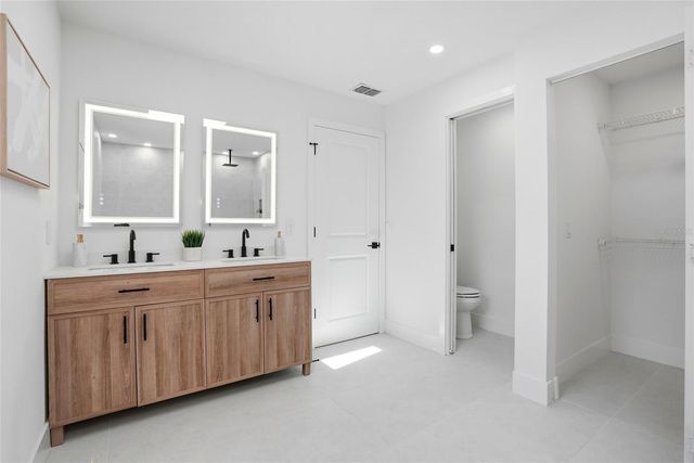 4816 79TH AVENUE PLAZA E, Sarasota, FL 34243