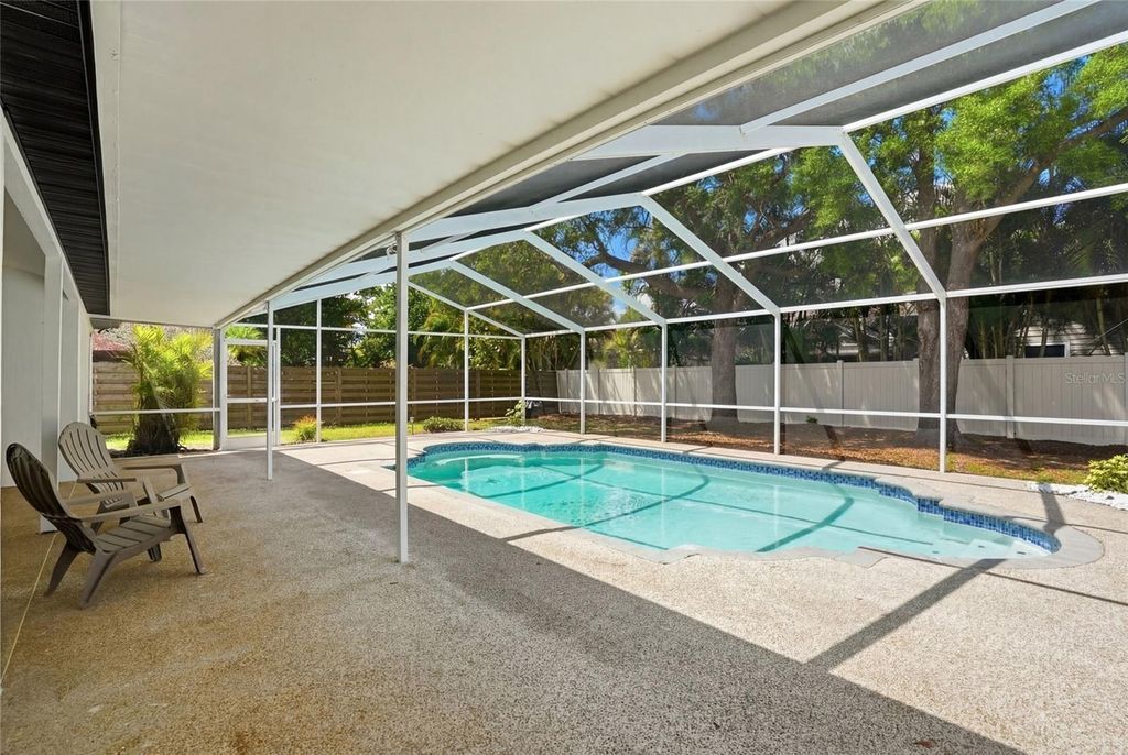 Image 19 of property listing at 4816 79TH AVENUE PLAZA E, Sarasota, FL 34243