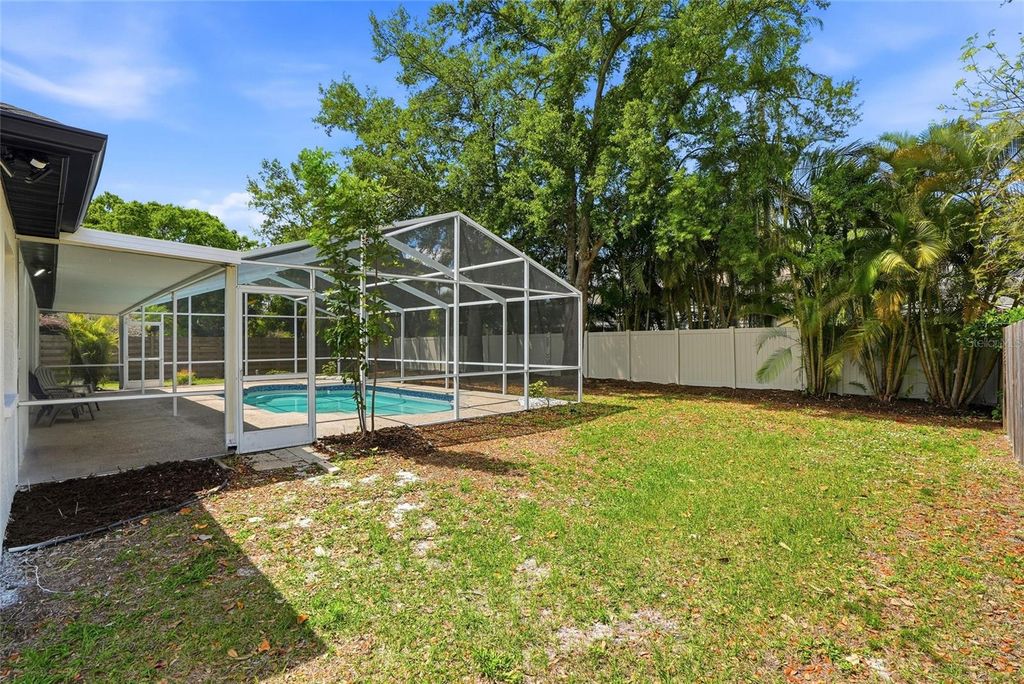 Image 38 of property listing at 4816 79TH AVENUE PLAZA E, Sarasota, FL 34243