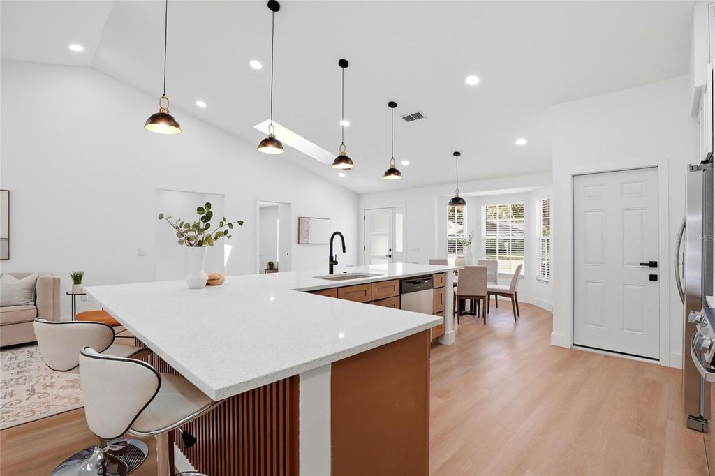 Image 10 of property listing at 4816 79TH AVENUE PLAZA E, Sarasota, FL 34243