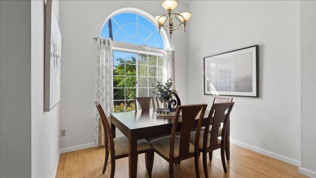 420 Falcon Ct, Tracy, CA 95376