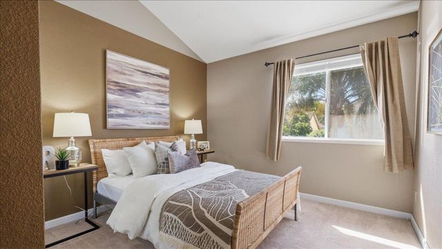 420 Falcon Ct, Tracy, CA 95376