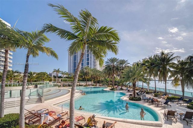 1500 Bay Rd C-1909, Miami Beach, FL 33139
