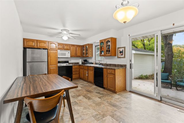 3313 Brookview Drive, West Des Moines, IA 50265