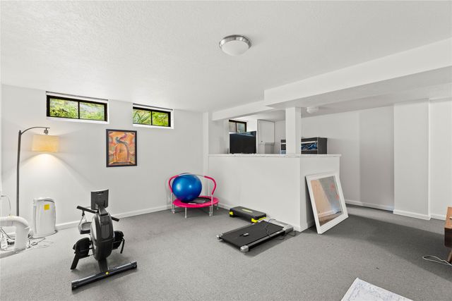 3313 Brookview Drive, West Des Moines, IA 50265