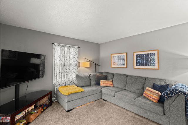 3313 Brookview Drive, West Des Moines, IA 50265