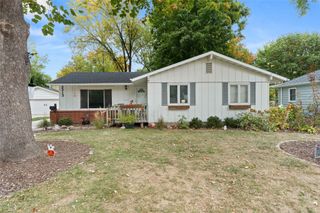 3313 Brookview Drive, West Des Moines, IA 50265