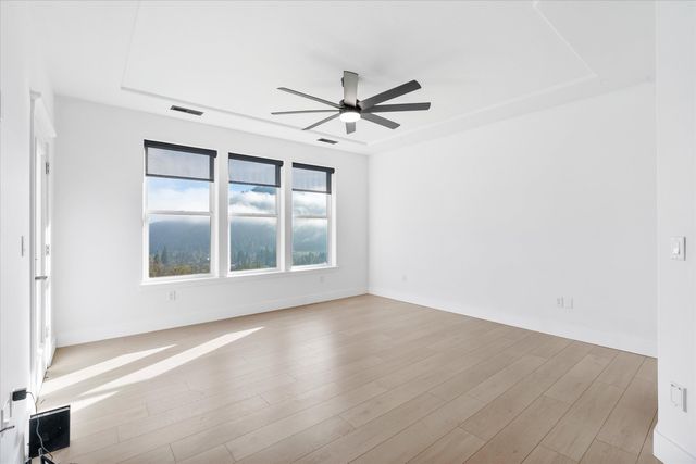 1401 7th Avenue, Gold Hill, OR 97525