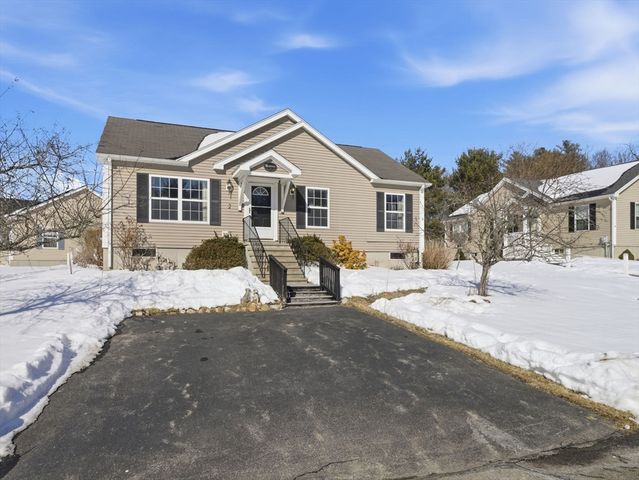 2 Mountain Ash Rd. 2, East Bridgewater, MA 02333