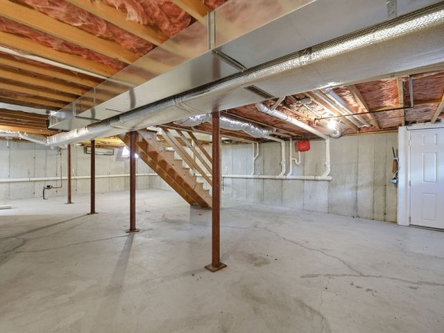 2 Mountain Ash Rd. 2, East Bridgewater, MA 02333