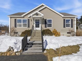 2 Mountain Ash Rd. 2, East Bridgewater, MA 02333