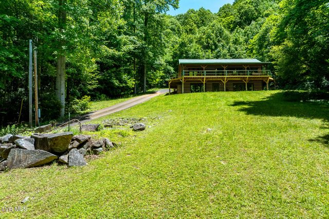 916 Willens Gap Road, Mountain City, TN 37683