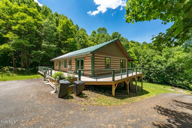 916 Willens Gap Road, Mountain City, TN 37683