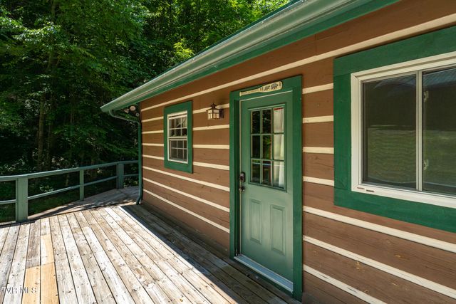 916 Willens Gap Road, Mountain City, TN 37683