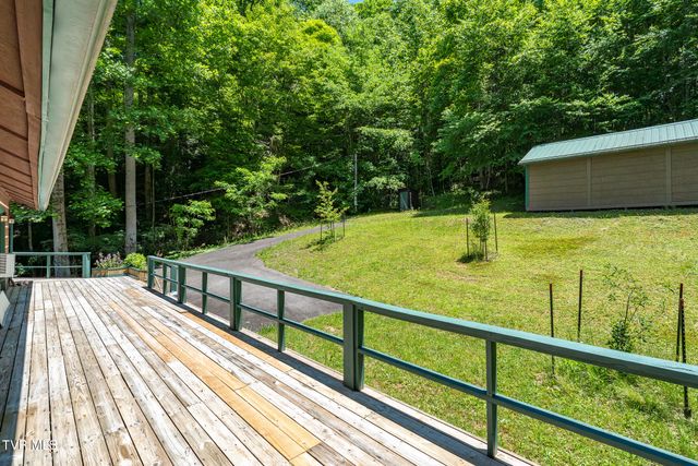 916 Willens Gap Road, Mountain City, TN 37683