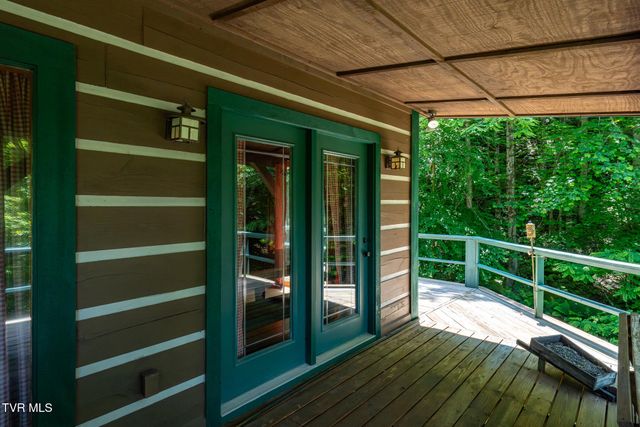 916 Willens Gap Road, Mountain City, TN 37683