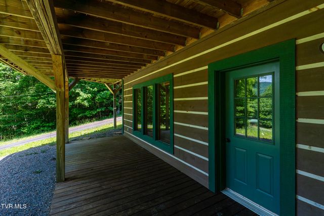 916 Willens Gap Road, Mountain City, TN 37683