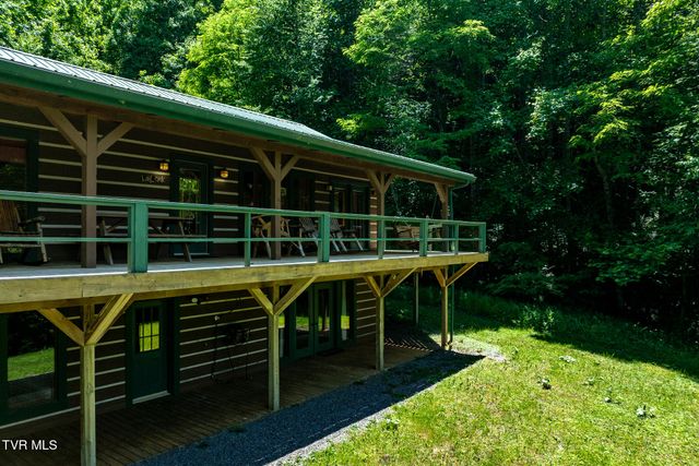916 Willens Gap Road, Mountain City, TN 37683
