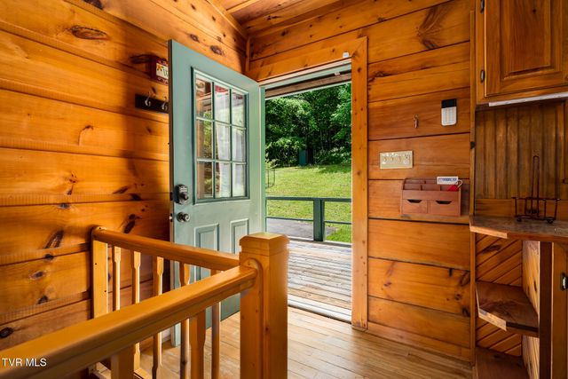 916 Willens Gap Road, Mountain City, TN 37683