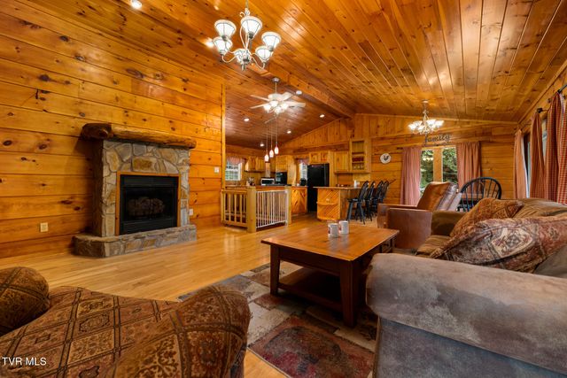 916 Willens Gap Road, Mountain City, TN 37683