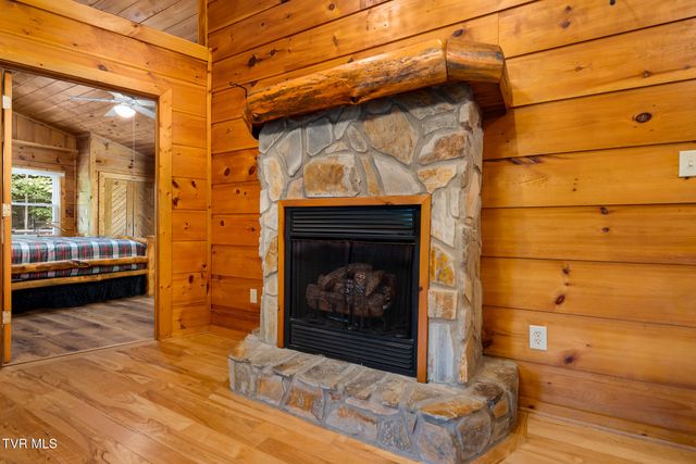 916 Willens Gap Road, Mountain City, TN 37683