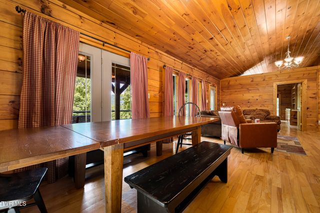 916 Willens Gap Road, Mountain City, TN 37683