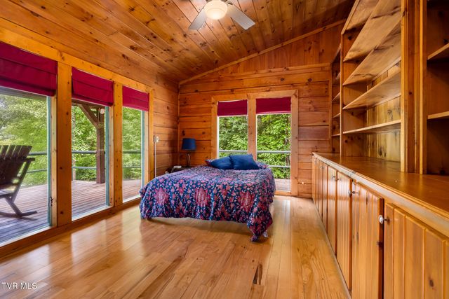 916 Willens Gap Road, Mountain City, TN 37683