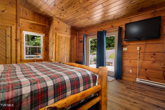 916 Willens Gap Road, Mountain City, TN 37683