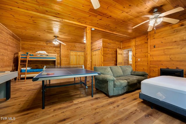 916 Willens Gap Road, Mountain City, TN 37683