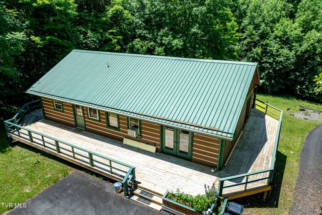 916 Willens Gap Road, Mountain City, TN 37683