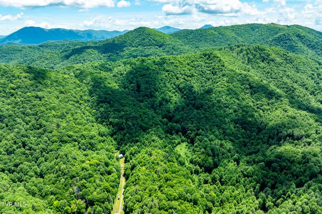 916 Willens Gap Road, Mountain City, TN 37683