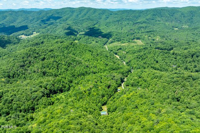 916 Willens Gap Road, Mountain City, TN 37683