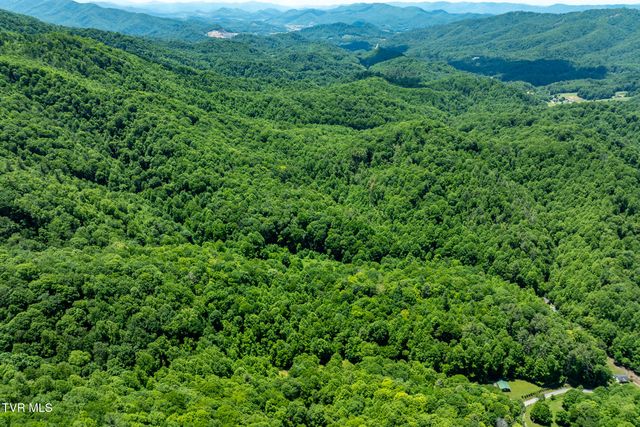 916 Willens Gap Road, Mountain City, TN 37683