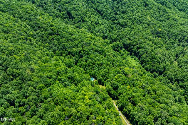 916 Willens Gap Road, Mountain City, TN 37683