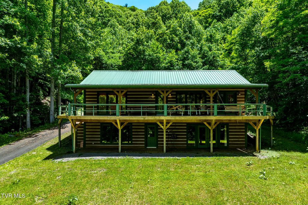 916 Willens Gap Road, Mountain City, TN 37683