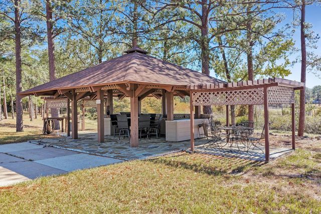 331 Shoreline Drive, Brookeland, TX 75931