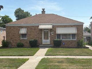3139 Dora Street, Franklin Park, IL 60131