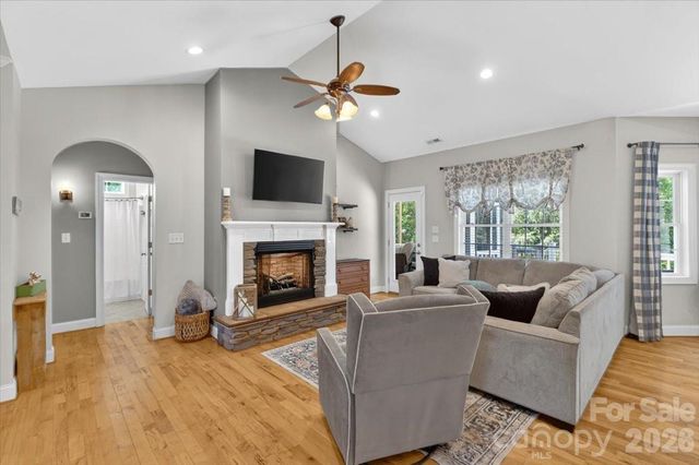 1048 Brevard Place Road, Iron Station, NC 28080