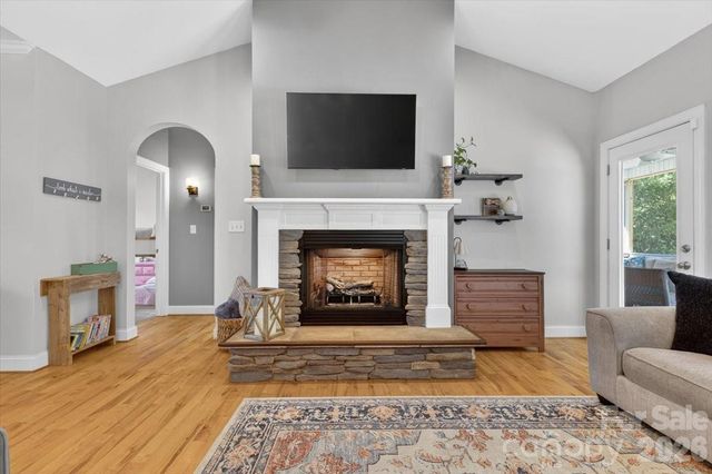 1048 Brevard Place Road, Iron Station, NC 28080