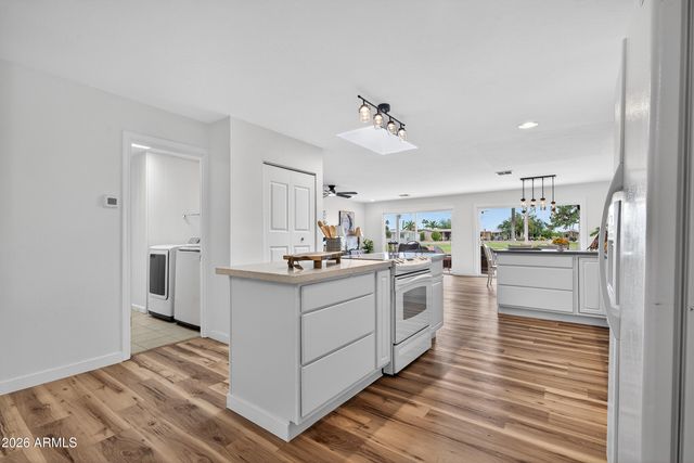 26245 S LAKEVIEW Drive, Sun Lakes, AZ 85248