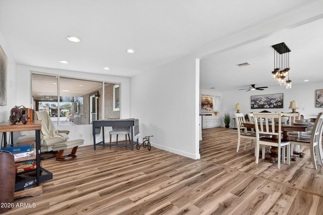 26245 S LAKEVIEW Drive, Sun Lakes, AZ 85248