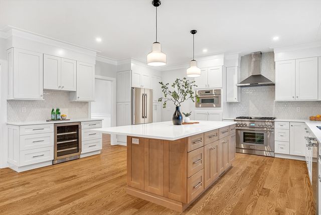 25 Irving Road, Natick, MA 01760