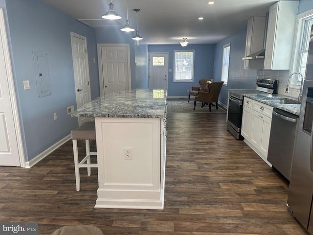 5 N 14TH ST, Del Haven, NJ 08251