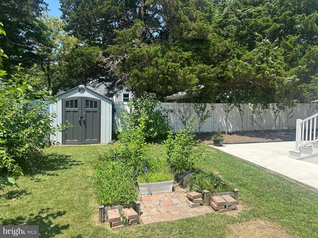 5 N 14TH ST, Villas, NJ 08251