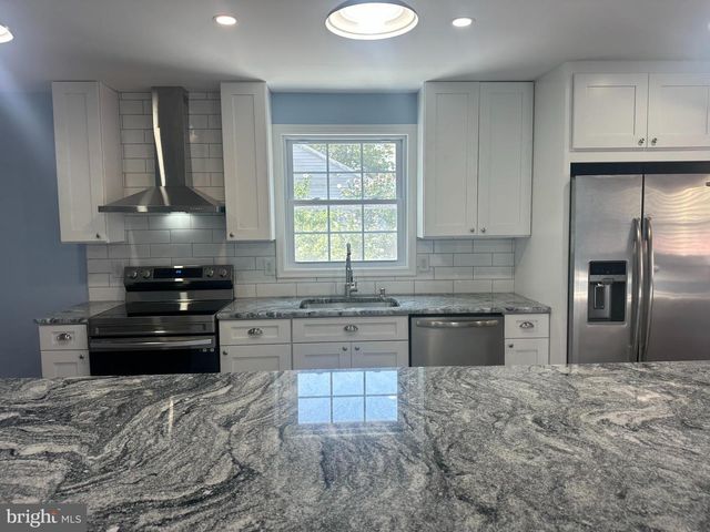 5 N 14TH ST, Del Haven, NJ 08251