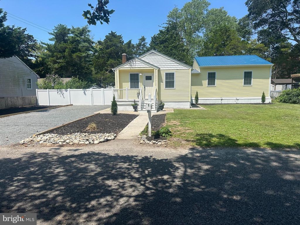 5 N 14TH ST, Del Haven, NJ 08251