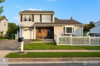17 ridge Road, Edison, NJ 08817