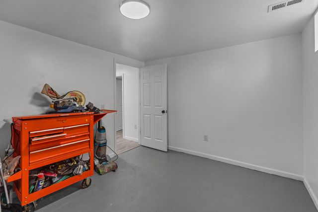 150 Clay Lick Road, Jeffersonville, KY 40337