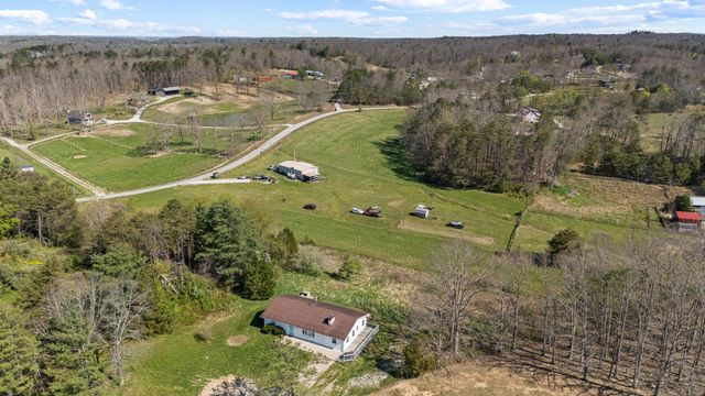 150 Clay Lick Road, Jeffersonville, KY 40337
