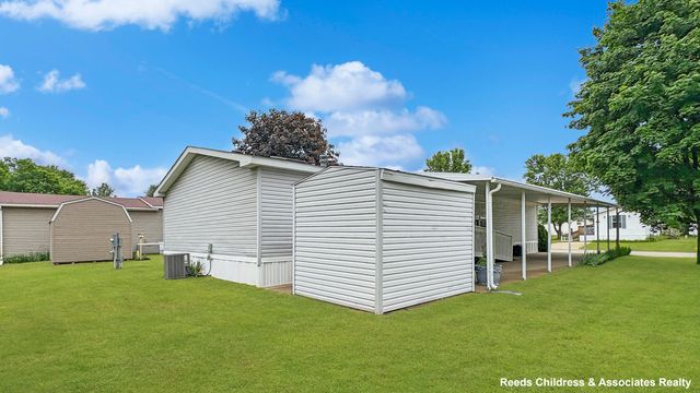 13797 Bluebell Lane, Cedar Springs City, MI 49319